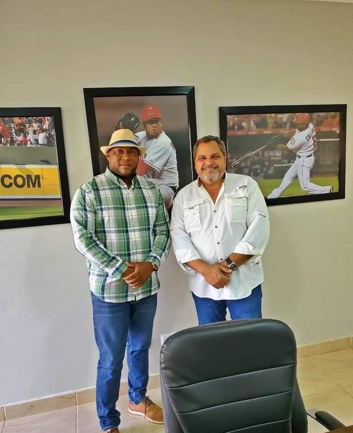 Marcial Reyes Suberbí sostuvo un encuentro con el dirigente deportivo Junior Noboa